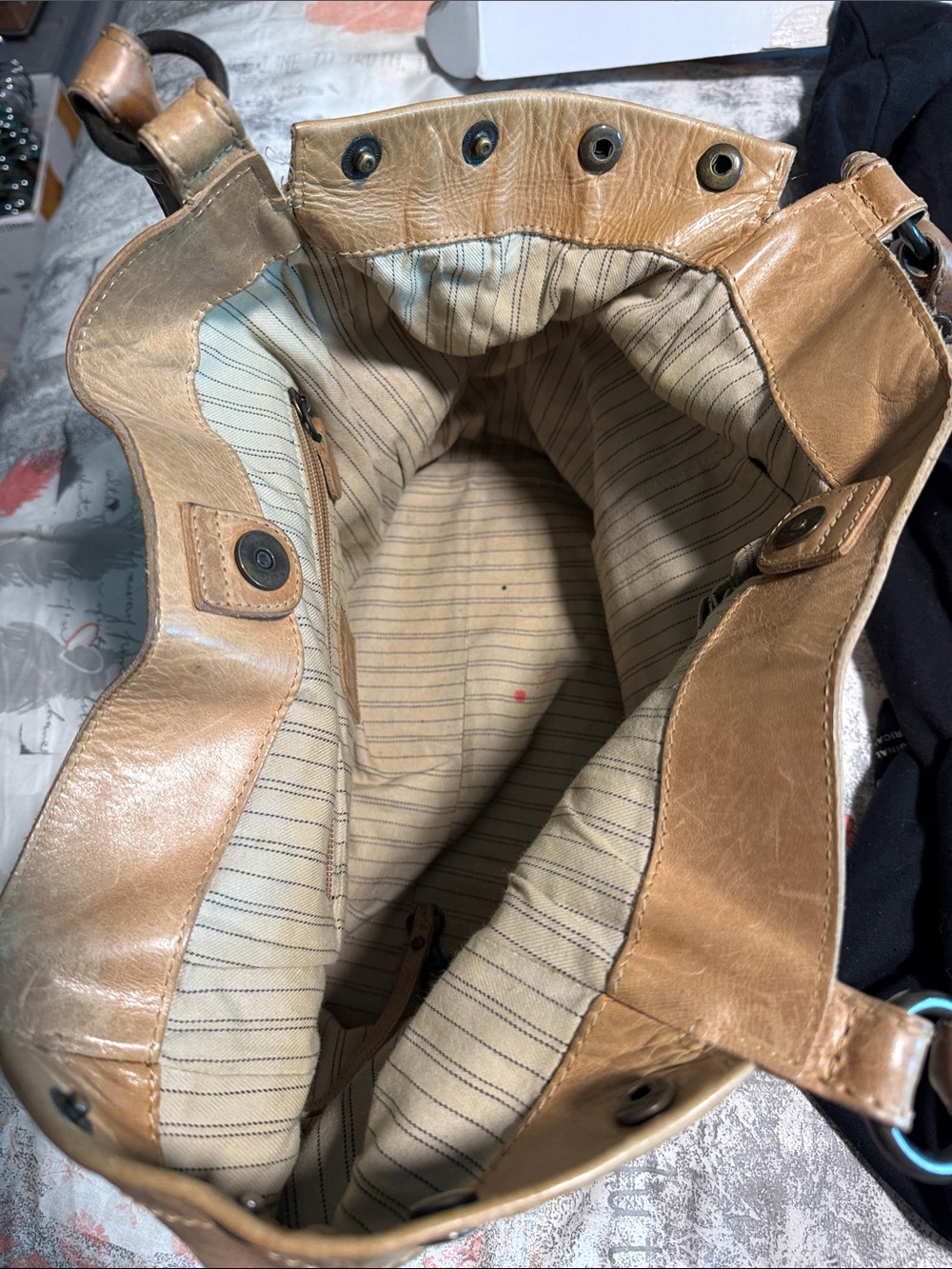 Frye Distressed Tan Leather Shoulder Bag - Picture 3 of 3